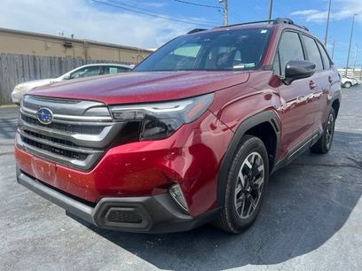 Used 2025 Subaru Forester Premium w/ Convenience Package #1