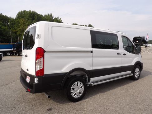 Used 2025 Ford Transit 250 Low Roof w/ Exterior Upgrade Package RWD image 8