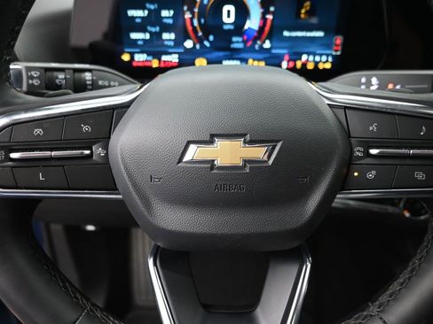 Used 2025 Chevrolet Equinox LT image 14