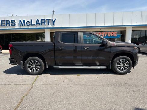 Used 2019 Chevrolet Silverado 1500 RST AWD/4WD image 3