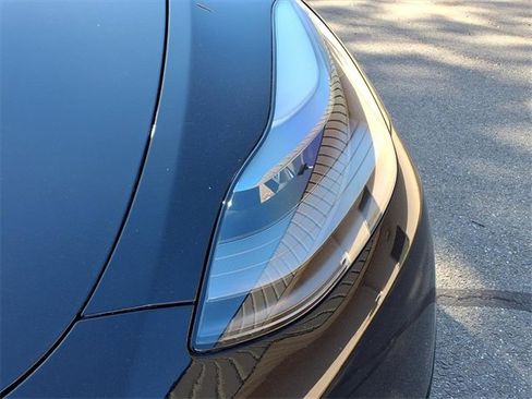Used 2024 Tesla Model Y Long Range image 9