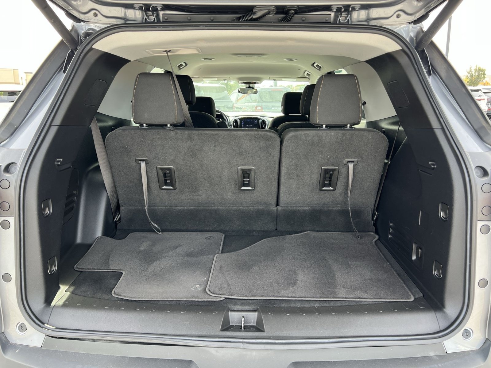 Used 2021 Chevrolet Traverse LT AWD/4WD image 25