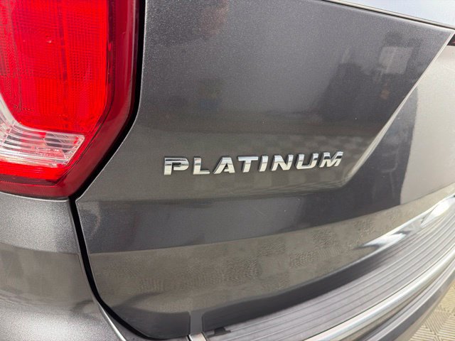 Used 2018 Ford Explorer Platinum AWD/4WD image 13