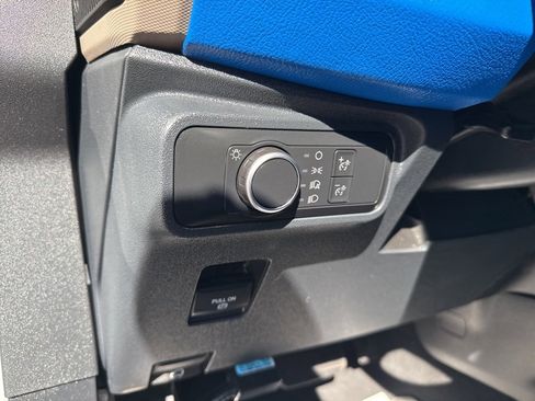 Used 2022 Ford Bronco Wildtrak image 14