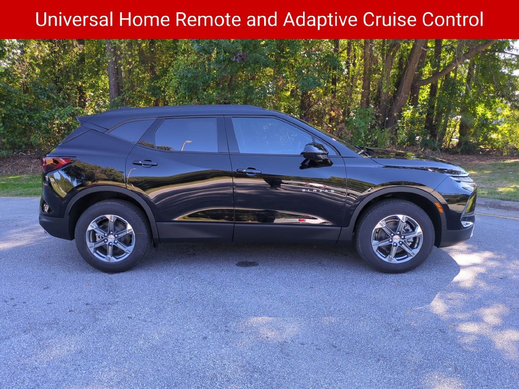 New 2026 Chevrolet Blazer LT w/ Convenience Package FWD image 3