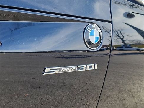 Used 2009 BMW Z4 sDrive30i image 11