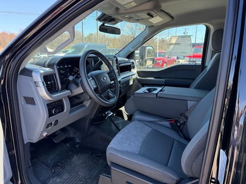 New 2024 Ford F450 XLT w/ XLT Value Package AWD/4WD image 3