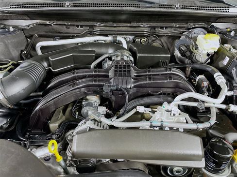 Certified 2025 Subaru Outback Limited image 36