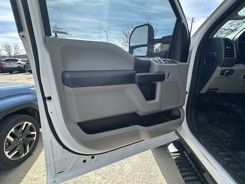 Used 2017 Ford F350 XL w/ Power Equipment Group image 31