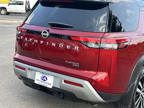 Used 2025 Nissan Pathfinder Platinum w/ Cargo Package AWD/4WD image 13