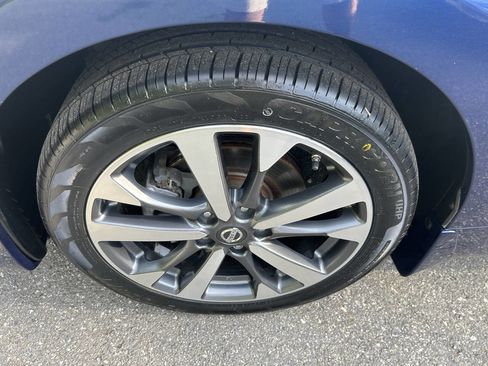 Used 2017 Nissan Altima 2.5 SR w/ LED Appearance Package FWD image 26