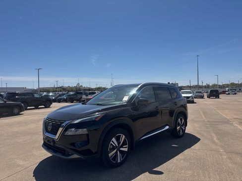 Certified 2022 Nissan Rogue SL w/ SL Premium Package image 9