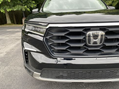 Used 2023 Honda Pilot EX-L image 14