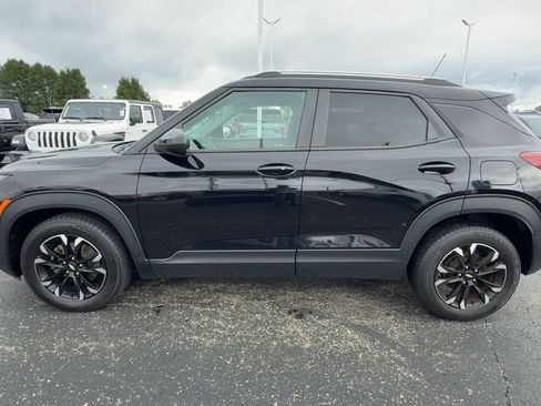 Used 2021 Chevrolet TrailBlazer LT w/ Convenience Package AWD/4WD image 5