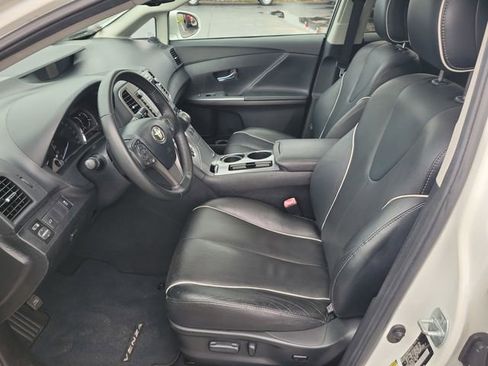 Used 2013 Toyota Venza Limited w/ Tow Prep Pkg image 12