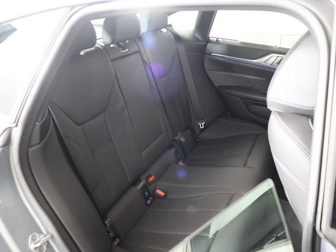 Used 2023 BMW i4 eDrive40 RWD image 33