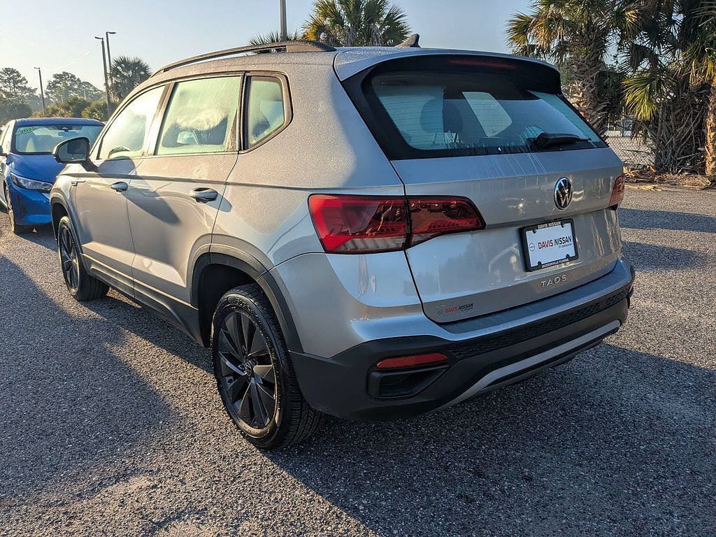 Used 2024 Volkswagen Taos S FWD image 5
