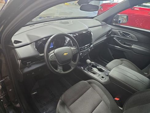 Used 2023 Chevrolet Traverse LT image 20