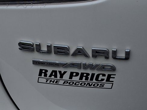 Used 2023 Subaru Forester Premium AWD/4WD image 31