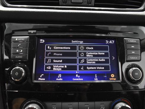 Used 2019 Nissan Rogue S w/ Special Edition Package AWD/4WD image 21