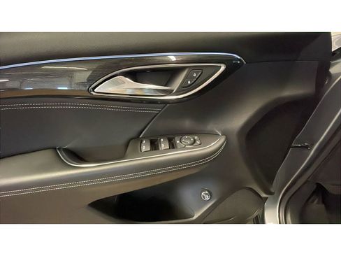 Used 2022 Buick Envision Preferred AWD/4WD image 10