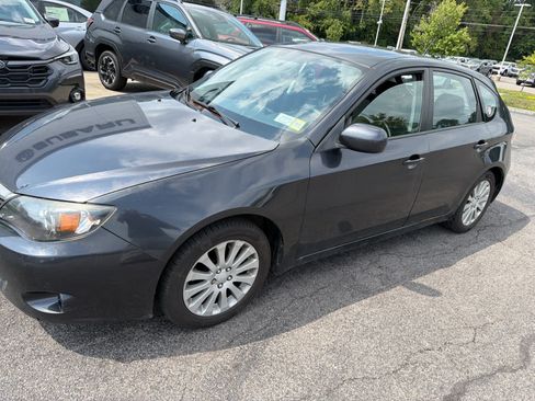 Used 2010 Subaru Impreza 2.5i Premium AWD/4WD image 2