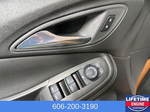 Used 2024 Buick Encore GX Sport Touring image 14