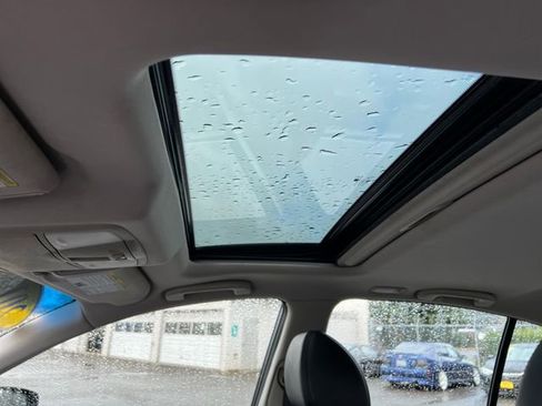 Used 2010 INFINITI G37 Journey w/ Premium Pkg image 26