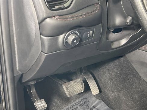 Used 2022 Dodge Durango R/T w/ Blacktop Package image 10