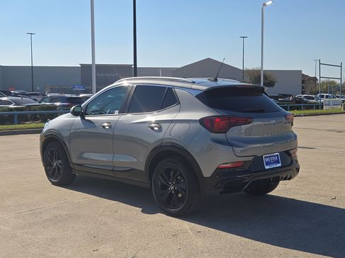 Used 2024 Buick Encore GX Sport Touring image 6