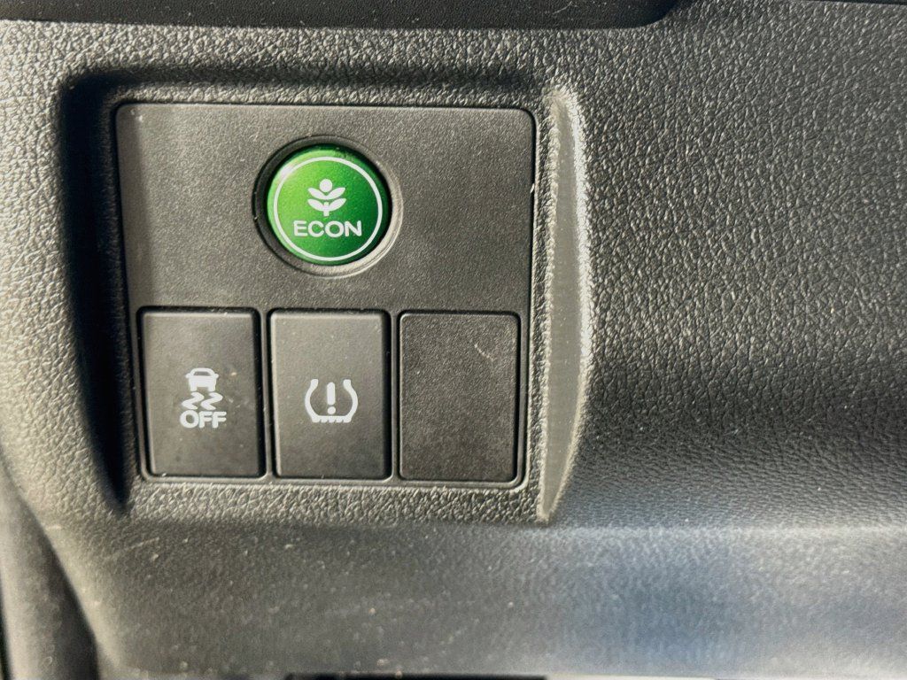 Used 2018 Honda HR-V LX image 13