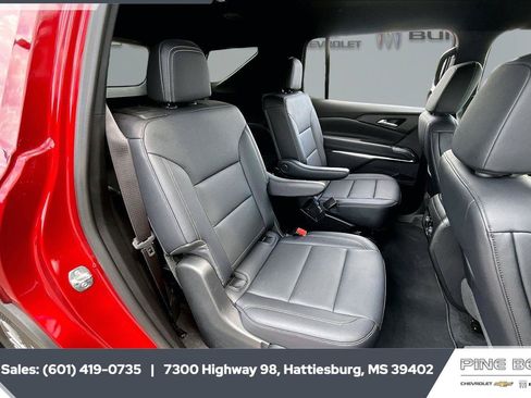 Used 2026 Chevrolet Traverse LT FWD image 20