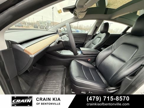 Used 2021 Tesla Model 3 Standard Range Plus image 19