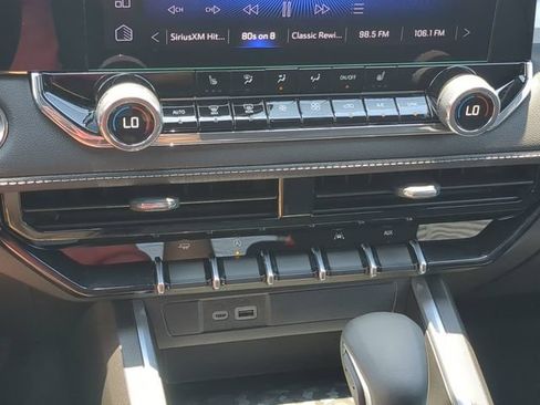 Used 2025 Chevrolet Colorado LT w/ Advanced Trailering Package RWD image 24