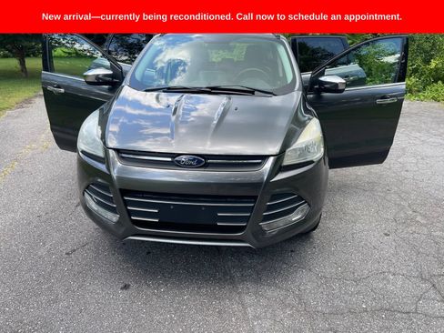Used 2016 Ford Escape SE w/ SE Chrome Package AWD/4WD image 1