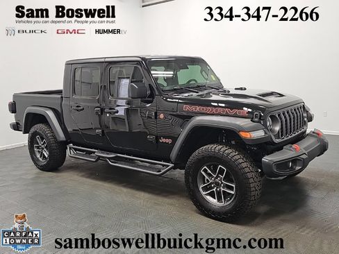 Used 2025 Jeep Gladiator Mojave w/ Convenience Group AWD/4WD image 1