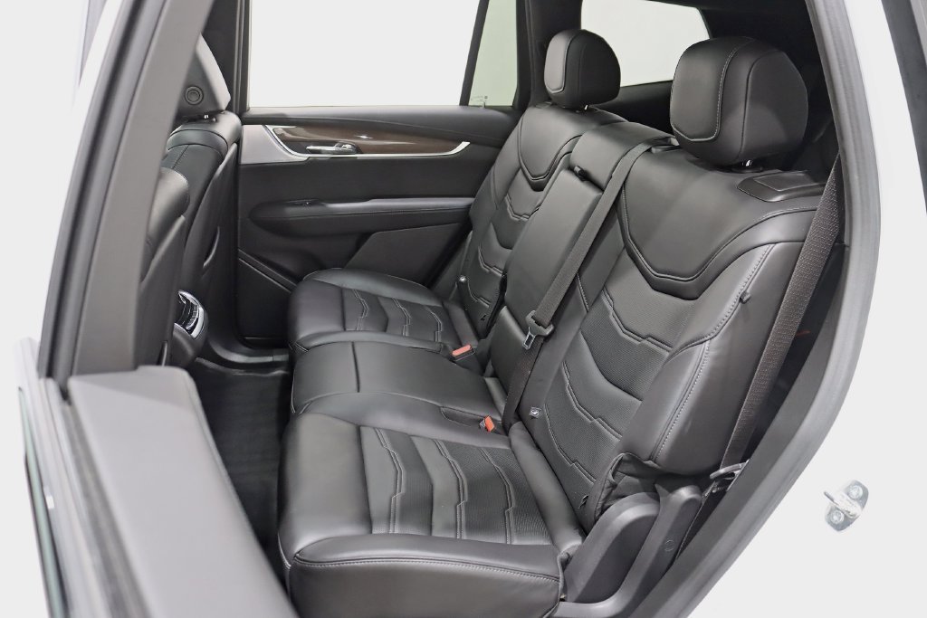 Used 2024 Cadillac XT6 Sport w/ Platinum Package AWD/4WD image 28