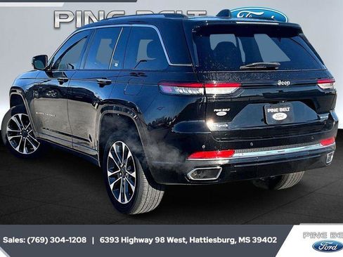 Used 2023 Jeep Grand Cherokee Overland image 3