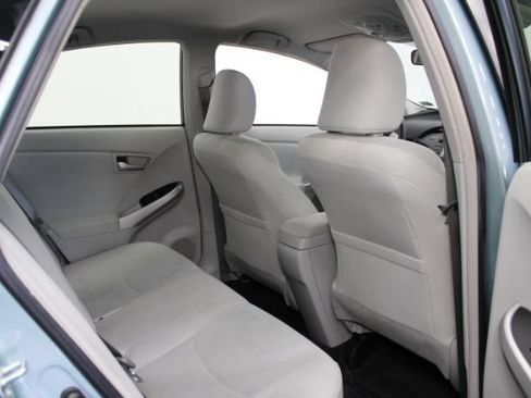Used 2014 Toyota Prius Two FWD image 20