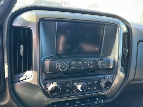 Used 2018 Chevrolet Silverado 1500 LT w/ Texas Edition image 19