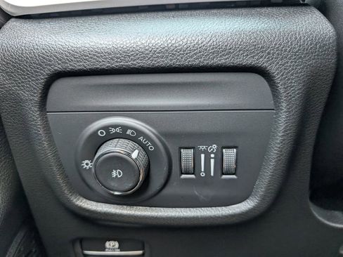 New 2025 Jeep Grand Cherokee Limited image 34