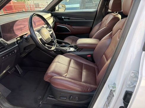 Used 2023 Kia Telluride SX image 8