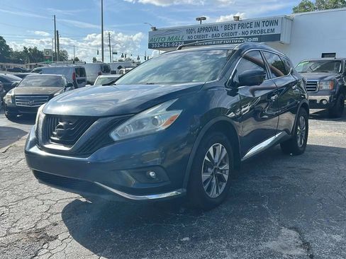 Used 2017 Nissan Murano SL FWD image 2