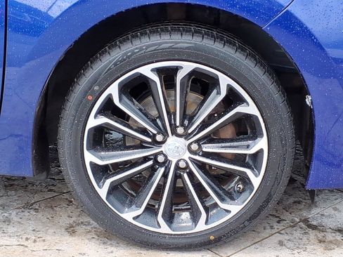 Used 2015 Toyota Corolla S FWD image 7