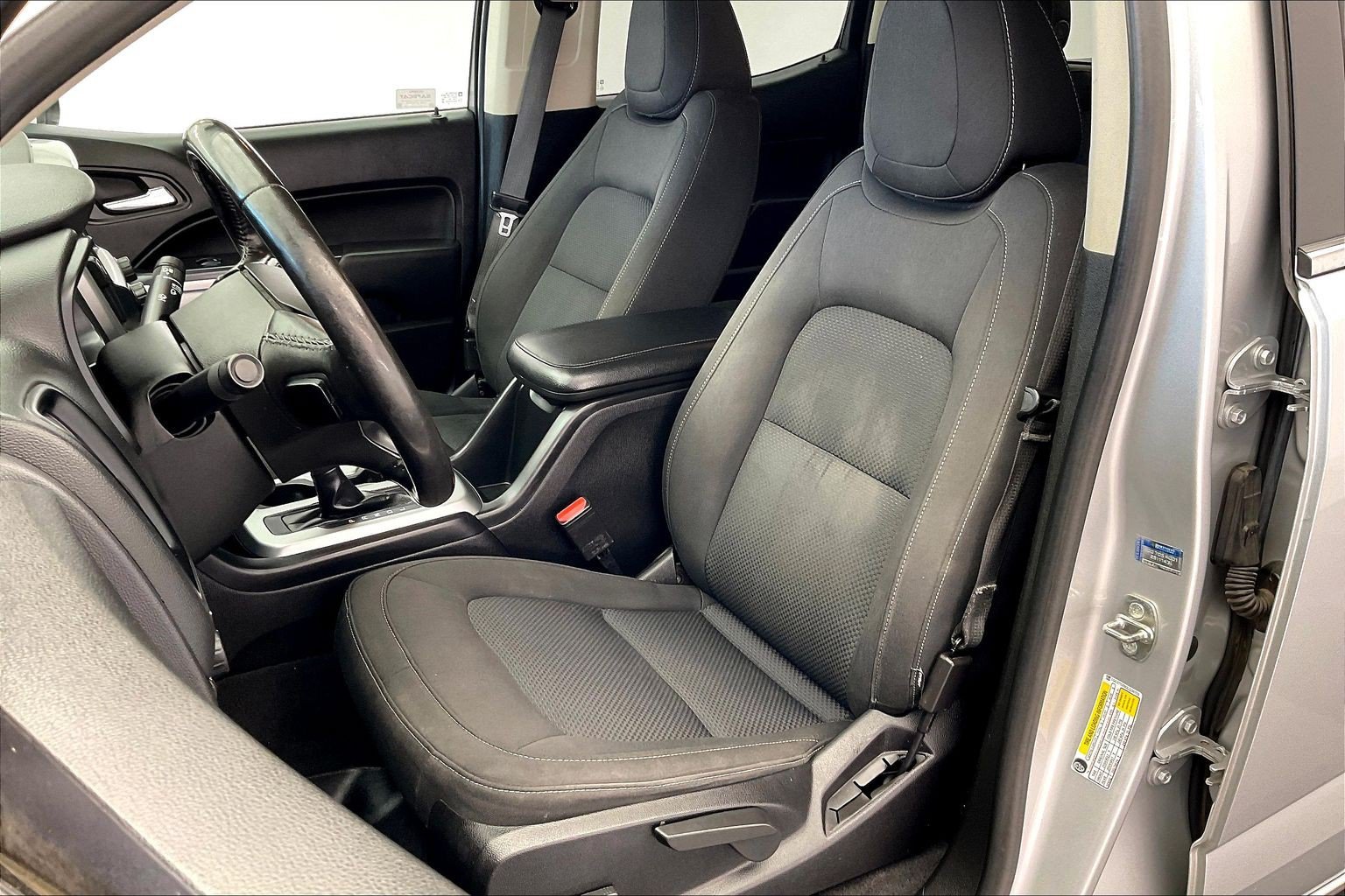 Used 2020 Chevrolet Colorado LT AWD/4WD image 17