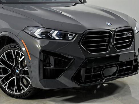Used 2025 BMW X5 M Competition w/ Executive Package AWD/4WD image 2