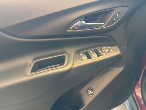 Used 2018 Chevrolet Equinox LT AWD/4WD image 10