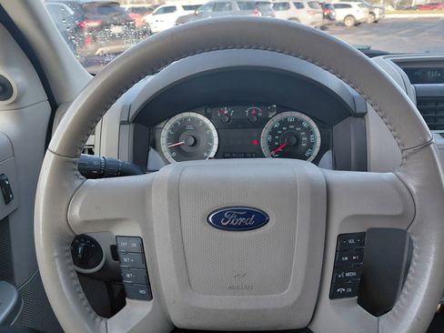 Used 2010 Ford Escape XLT image 19