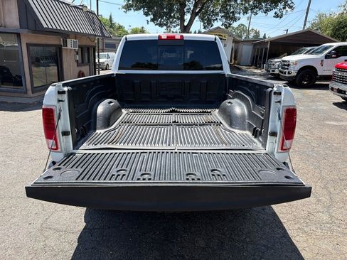 Used 2018 RAM 2500 Laramie AWD/4WD image 30