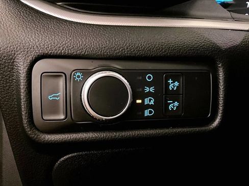 Used 2020 Ford Explorer XLT w/ Comfort Package AWD/4WD image 31